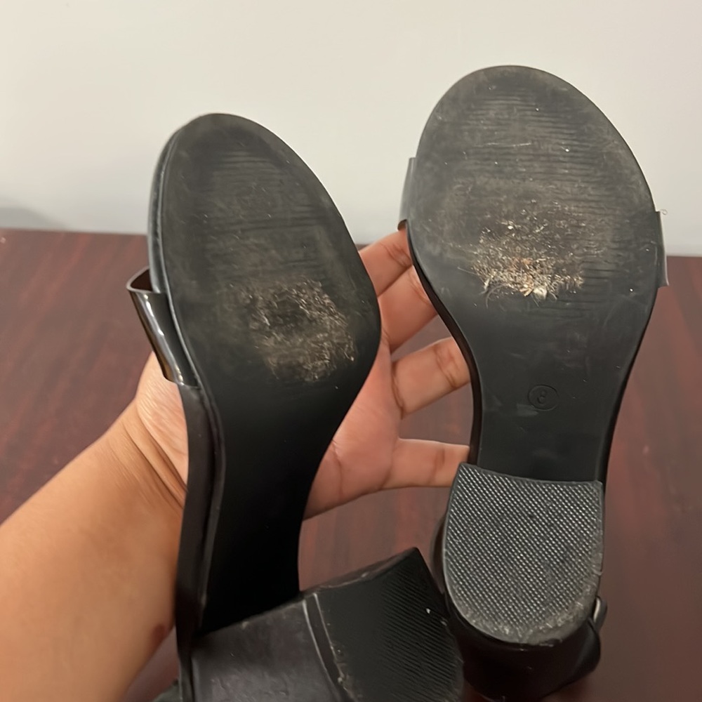 Shoes - Picture 4 of 4